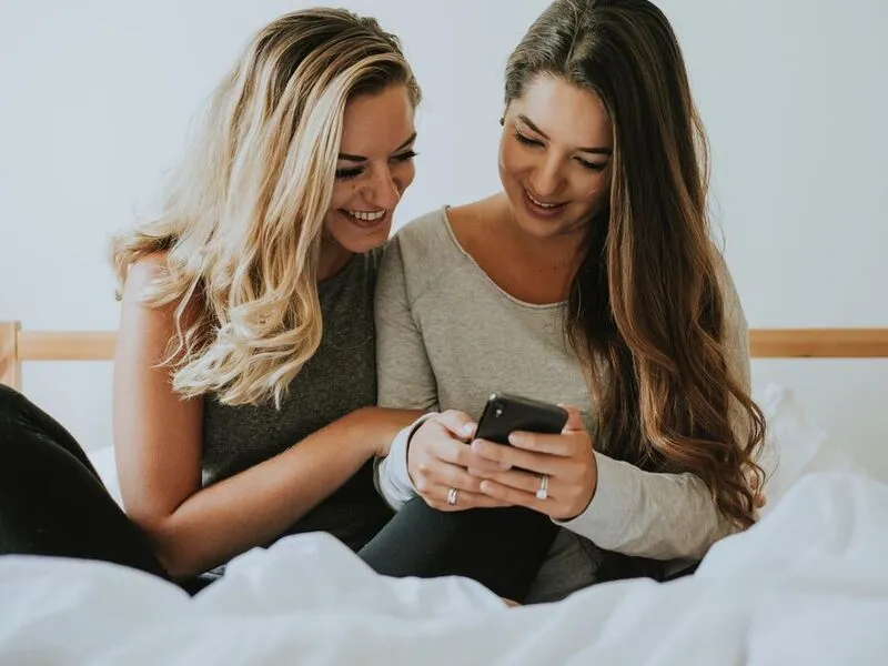 7 Strategies to Make Your First Message on Dating Apps Unforgettable