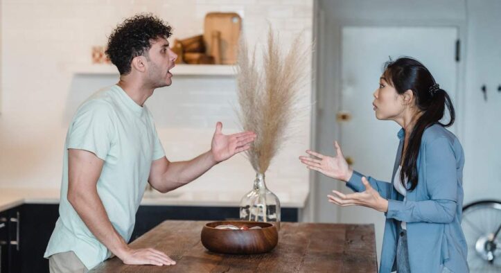 6 Common Mistakes Couples Make During Arguments